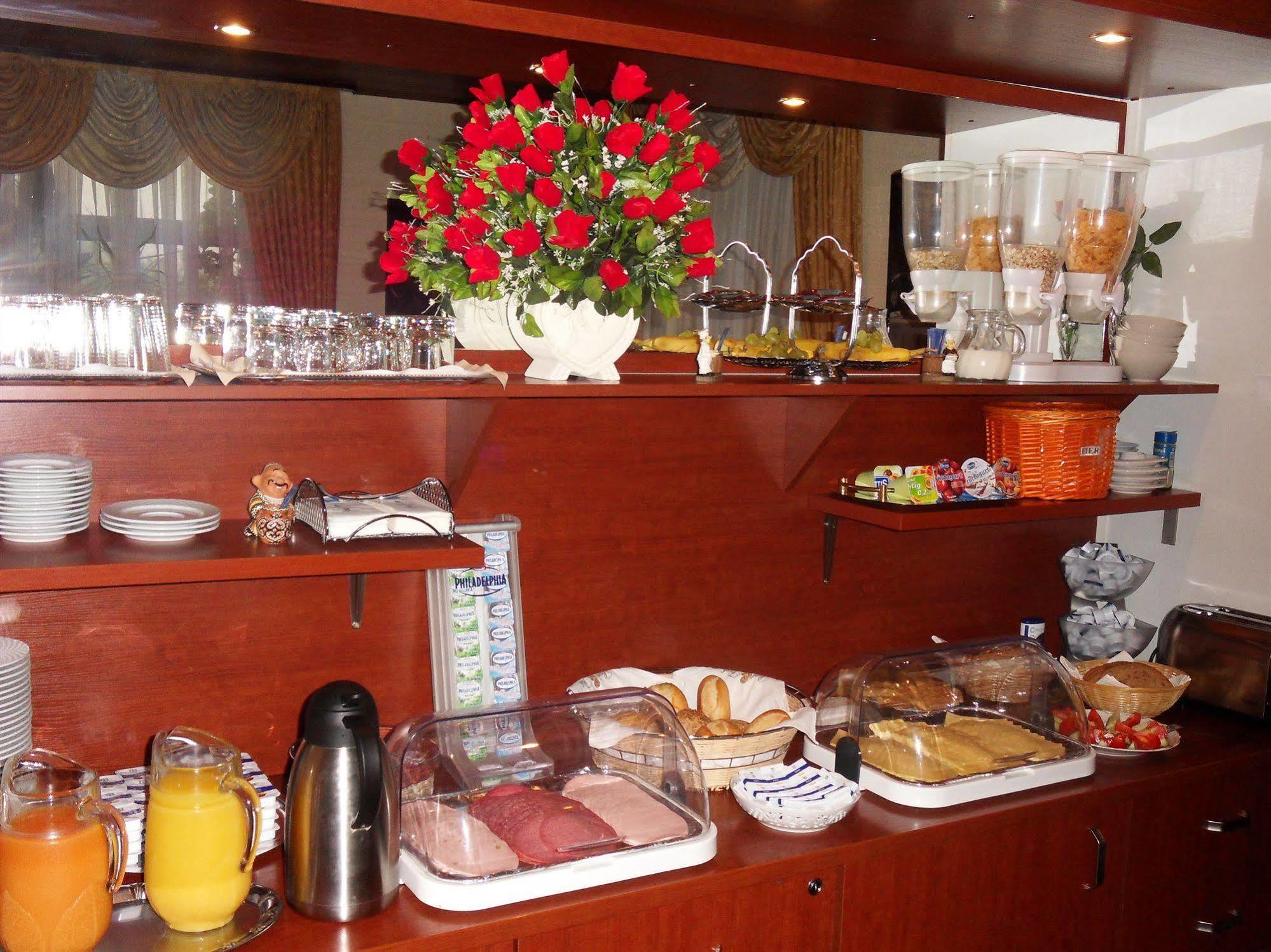 Hotel Zum Adler Бад-Хомбург-фор-дер-Хёэ Экстерьер фото