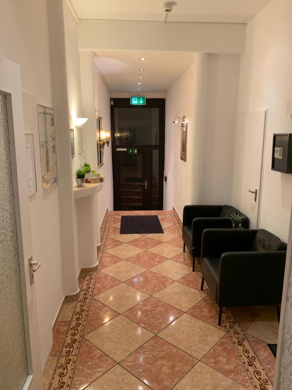 Hotel Zum Adler Бад-Хомбург-фор-дер-Хёэ Экстерьер фото