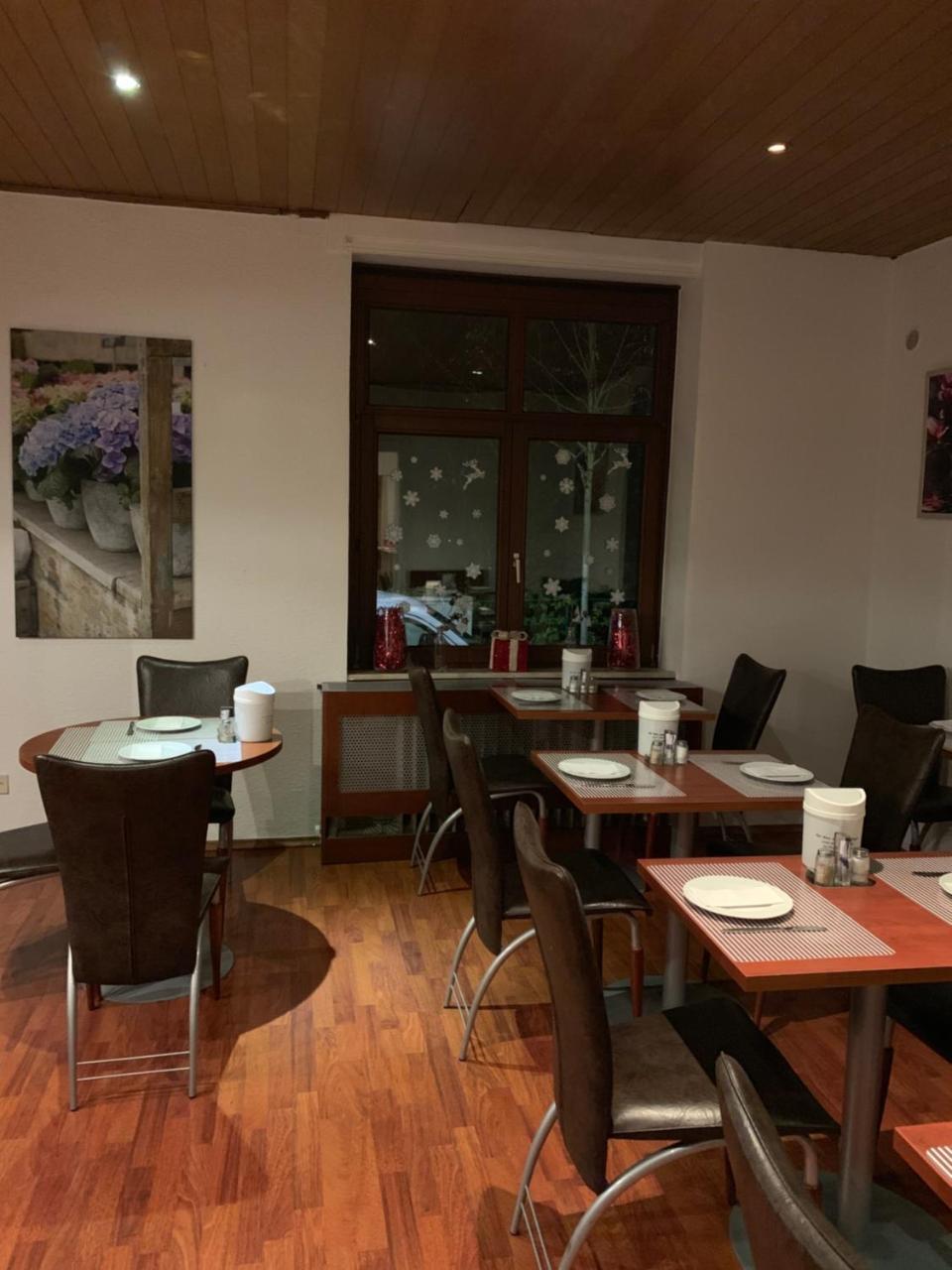 Hotel Zum Adler Бад-Хомбург-фор-дер-Хёэ Экстерьер фото