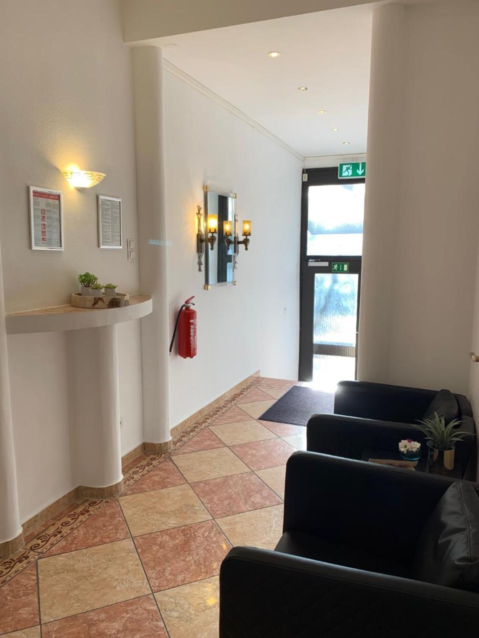 Hotel Zum Adler Бад-Хомбург-фор-дер-Хёэ Экстерьер фото